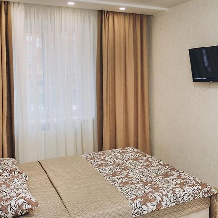 Luxe Apart-Hotel Near Lavina New Building 1 Floor Sumy Exterior photo